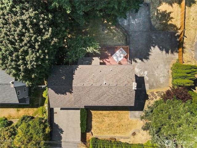 8003 NE 203RD ST, Kenmore, WA 98028