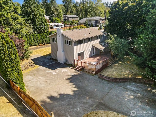 8003 NE 203RD ST, Kenmore, WA 98028