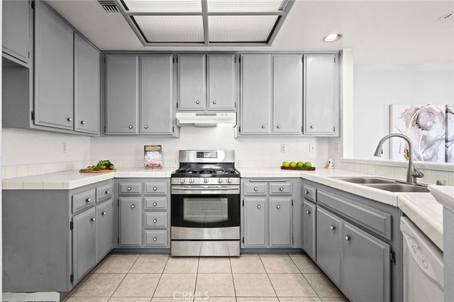 1111 Portofino Court 101, Corona, CA 92881