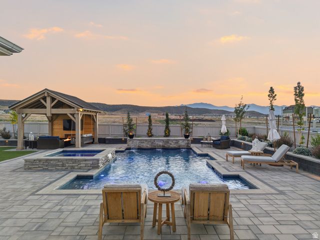 1023 S CANDLELIGHT DR, Saratoga Springs, UT 84045