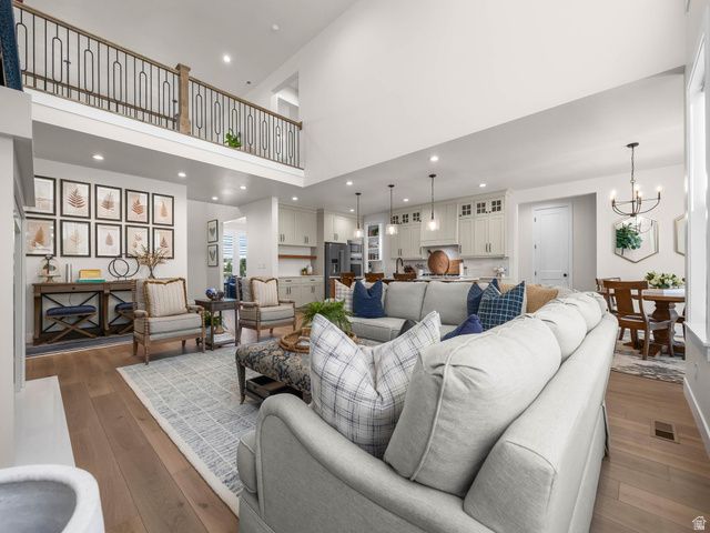 1023 S CANDLELIGHT DR, Saratoga Springs, UT 84045