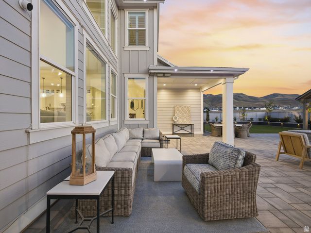 1023 S CANDLELIGHT DR, Saratoga Springs, UT 84045