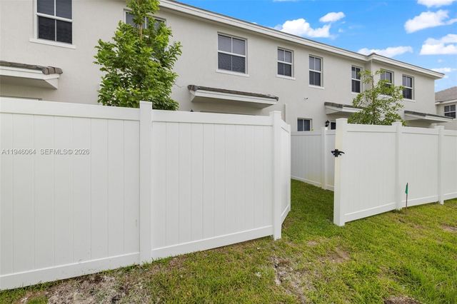 131 SW 171st Lane, Pembroke Pines, FL 33027