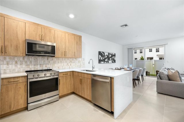 131 SW 171st Lane, Pembroke Pines, FL 33027