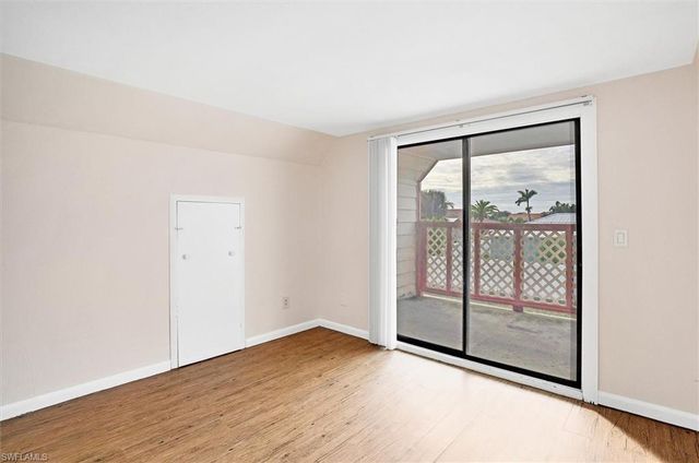 1930 Viscaya PKWY, Cape Coral, FL 33990