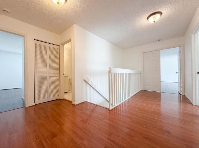 73 Gables Boulevard, Weston, FL 33326