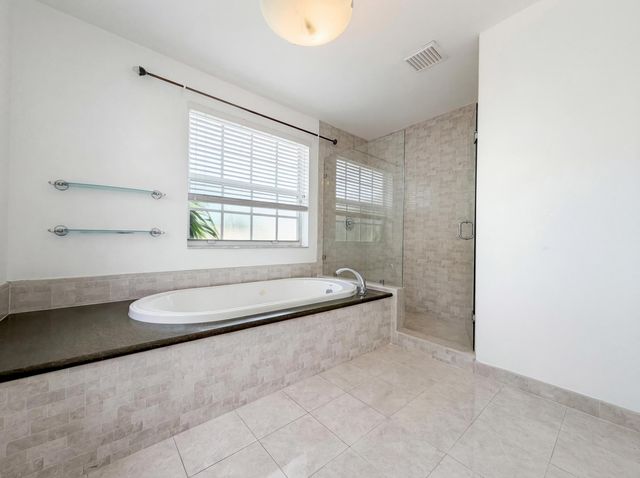 73 Gables Boulevard, Weston, FL 33326