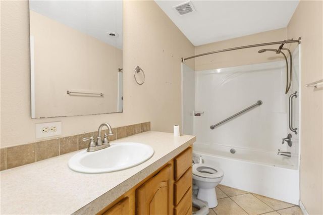 215 NW 415 Road, Warrensburg, MO 64093