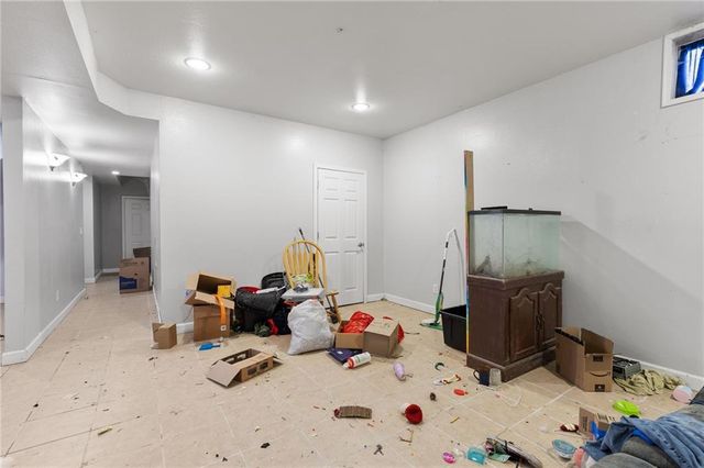 215 NW 415 Road, Warrensburg, MO 64093