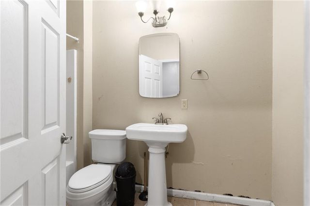 215 NW 415 Road, Warrensburg, MO 64093