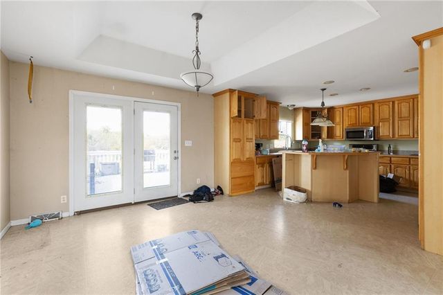 215 NW 415 Road, Warrensburg, MO 64093