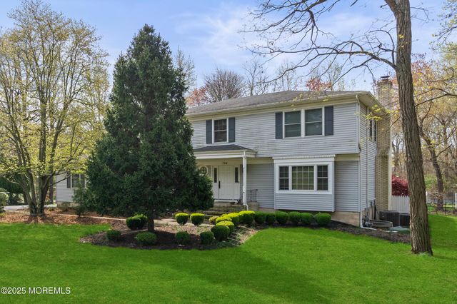 704 Deal Road, Oakhurst, NJ 07755