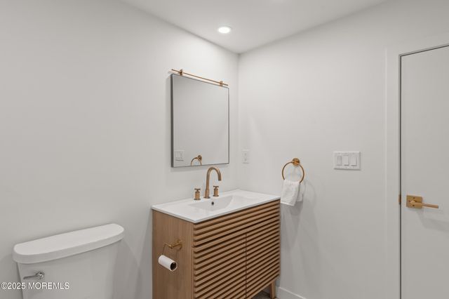 704 Deal Road, Oakhurst, NJ 07755