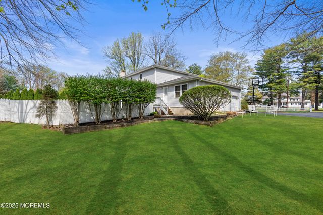 704 Deal Road, Oakhurst, NJ 07755