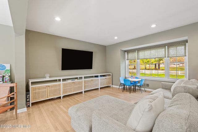 704 Deal Road, Oakhurst, NJ 07755