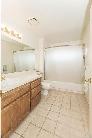 9659 N Shenandoah Ln, Fresno, CA 93720