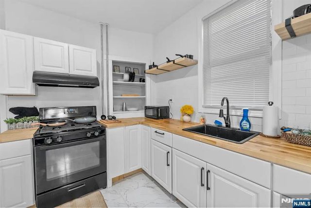 45 Seymour Avenue, Newark, NJ 07108