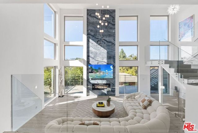 3539 Alana Drive, Sherman Oaks, CA 91403