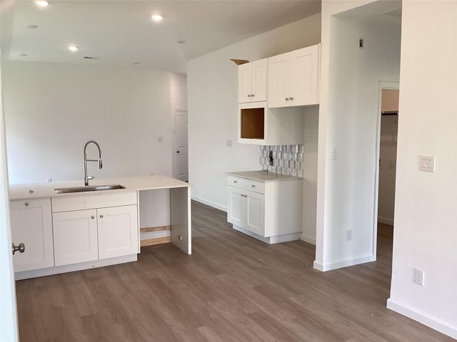 9307 Captain Terrace Drive, Baytown, TX 77521