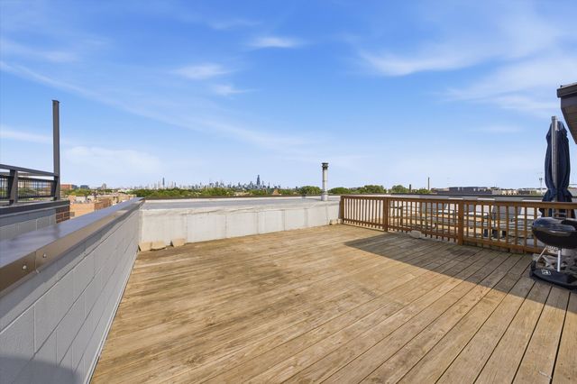 934 N California Avenue 4N, Chicago, IL 60622