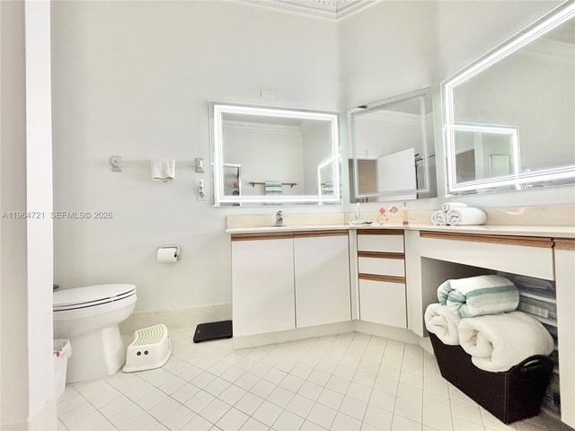 5258 Europa Drive H, Boynton Beach, FL 33437