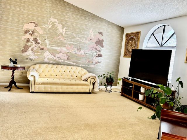 5258 Europa Drive H, Boynton Beach, FL 33437