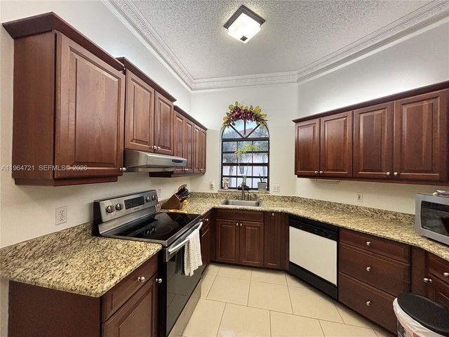 5258 Europa Drive H, Boynton Beach, FL 33437