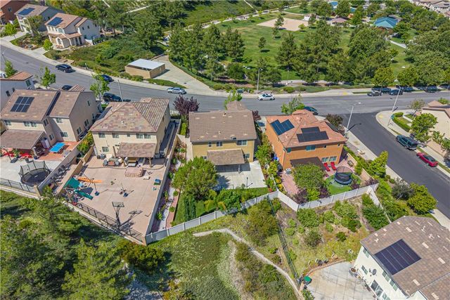 26954 Cherry Willow dr, Canyon Country, CA 91387