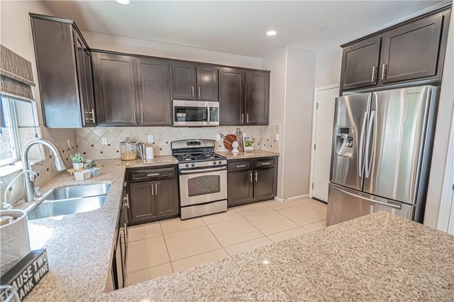 26954 Cherry Willow dr, Canyon Country, CA 91387