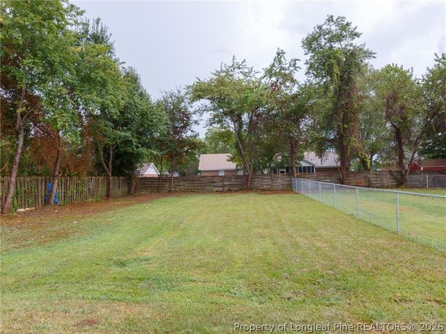 115 Eulon Loop A, Raeford, NC 28376