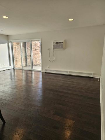 3913 Saratoga Avenue G-105, Downers Grove, IL 60515