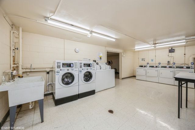 3913 Saratoga Avenue G-105, Downers Grove, IL 60515