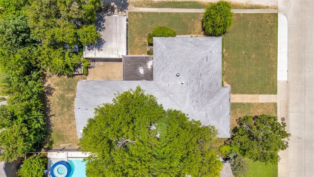 311 S Dooley Street, Grapevine, TX 76051