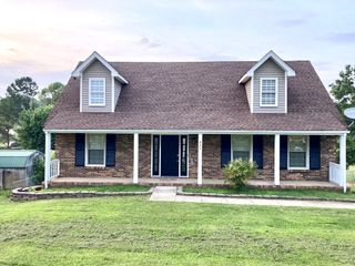 925 Tommy Oliver Rd, Clarksville, TN 37042