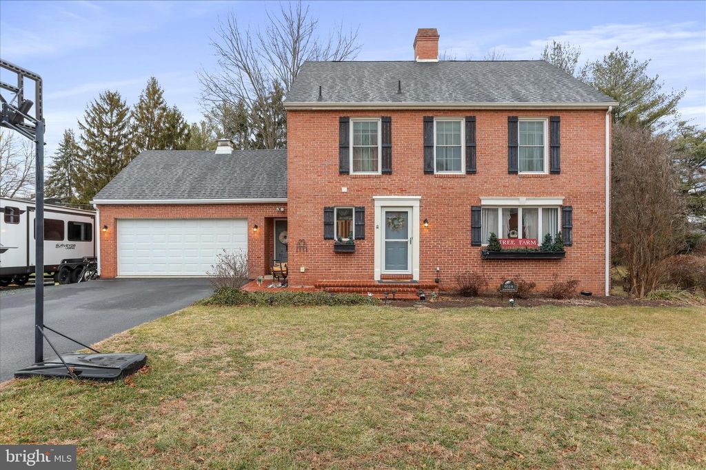 9319 MEADOWBROOK DRIVE, Waynesboro, PA 17268