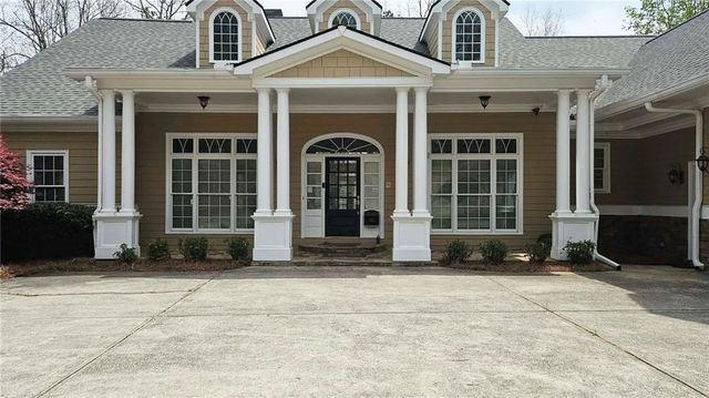 5660 Knotty Ridge Drive, Douglasville, GA 30135