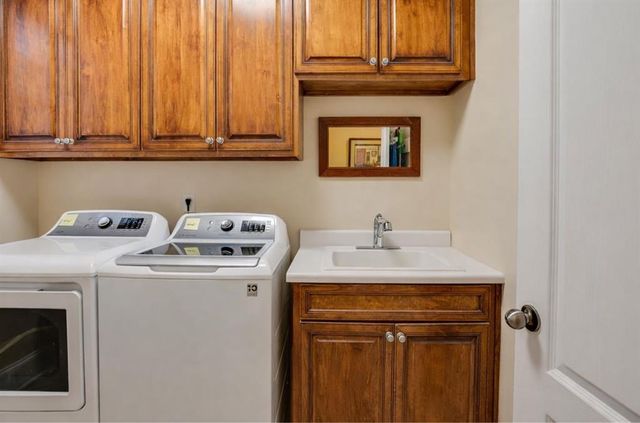 5660 Knotty Ridge Drive, Douglasville, GA 30135