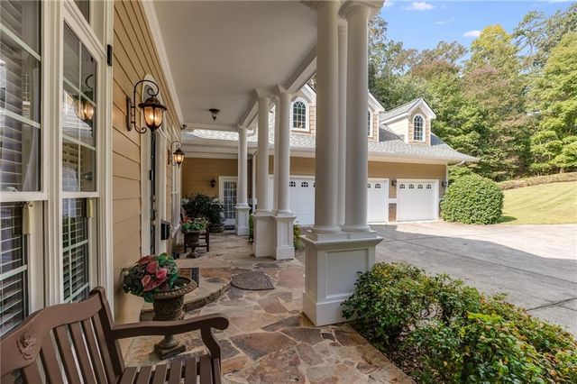5660 Knotty Ridge Drive, Douglasville, GA 30135
