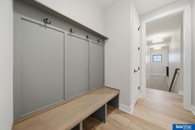 9856 S 42 Street, Lincoln, NE 68516