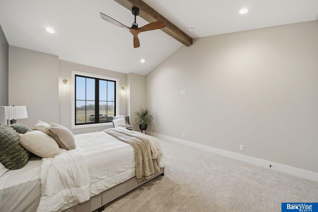 9856 S 42 Street, Lincoln, NE 68516