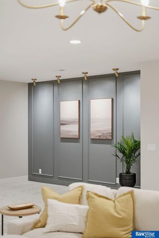 9856 S 42 Street, Lincoln, NE 68516