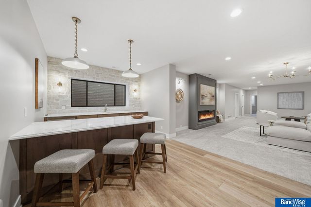 9856 S 42 Street, Lincoln, NE 68516