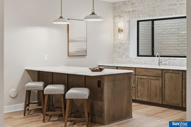 9856 S 42 Street, Lincoln, NE 68516