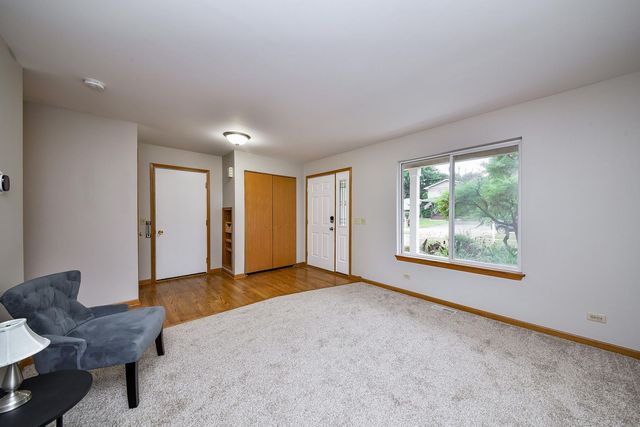 3S370 Curtis Avenue, Warrenville, IL 60555