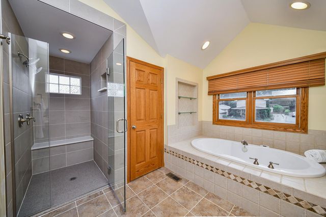3S370 Curtis Avenue, Warrenville, IL 60555