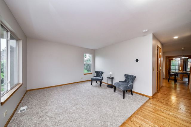 3S370 Curtis Avenue, Warrenville, IL 60555