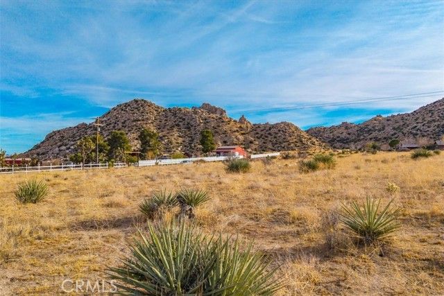 53670 Annie Oakley Road, Pioneertown, CA 92268