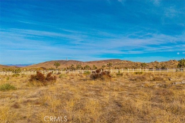 53670 Annie Oakley Road, Pioneertown, CA 92268
