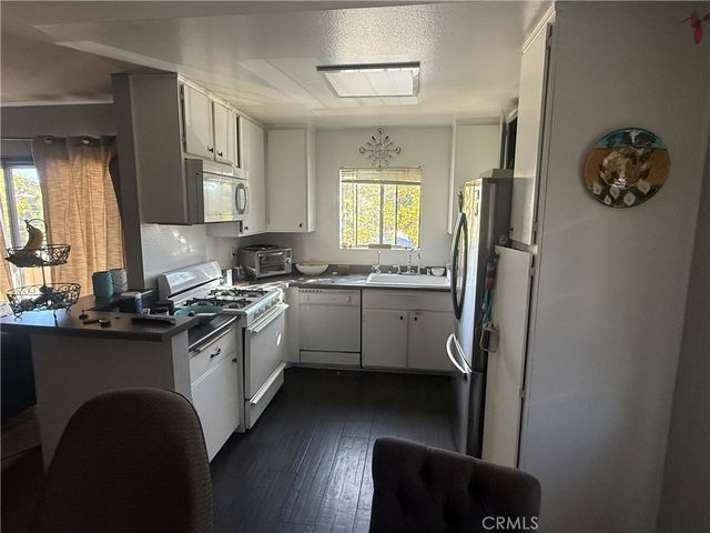 13095 Hubbard 6, Los Angeles, CA 91342