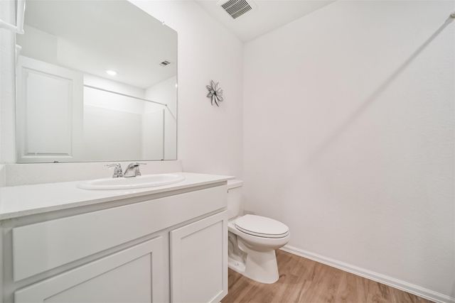 337 Riverwood Village Ln, Sealy, TX 77474